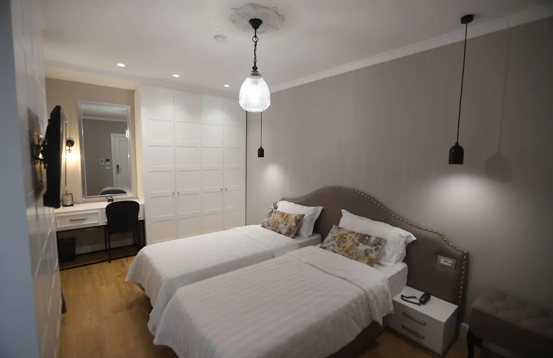Boutique Hotel Whisky-1
